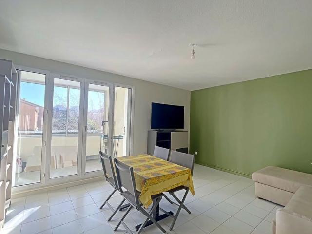 Appartement à louer 3 pièces • Marseille 8