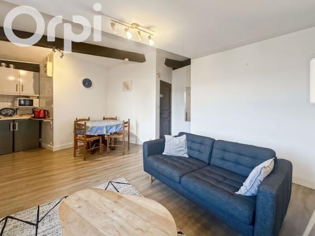 Appartement à louer 3 pièces • Aubenas
