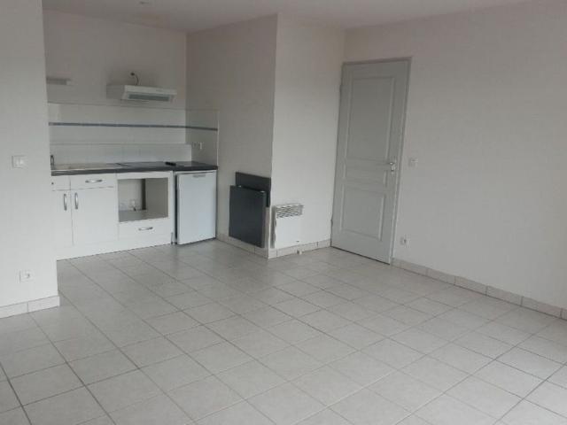 Appartement à louer 3 pièces • Aire sur l'Adour