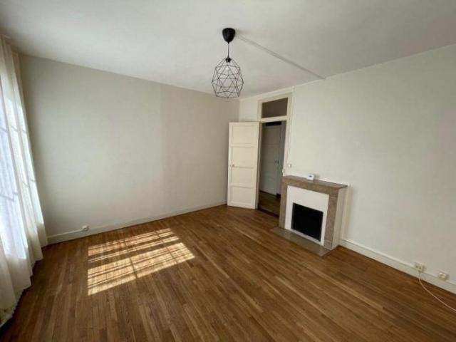 Appartement à louer, 3 pièces Angers 49000