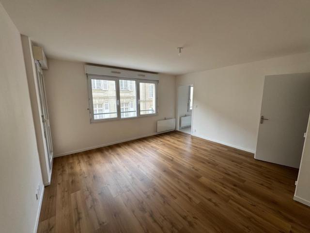 Appartement à louer, 3 pièces ANGERS 49100