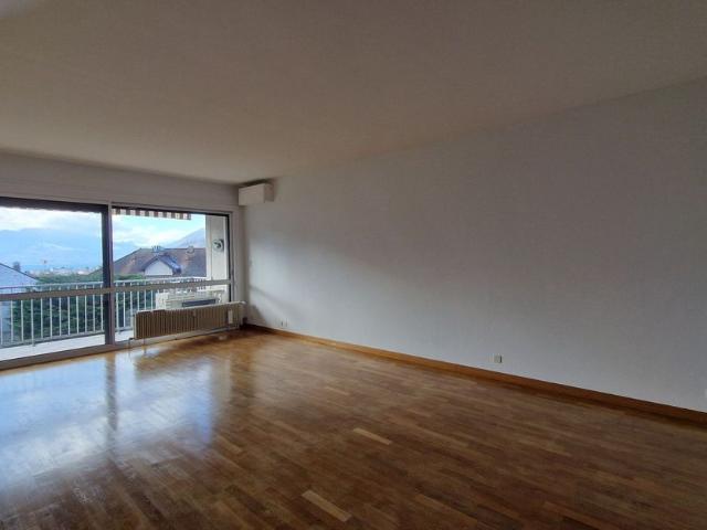 Appartement à louer 3 pièces • Annecy le Vieux
