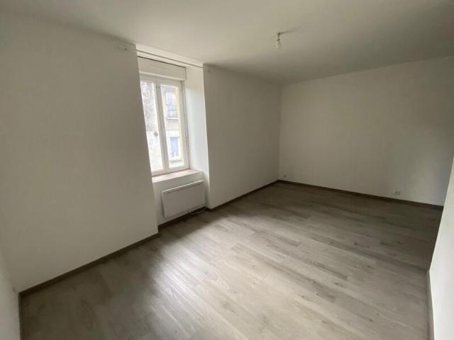 Appartement à louer 3 pièces • Bessèges