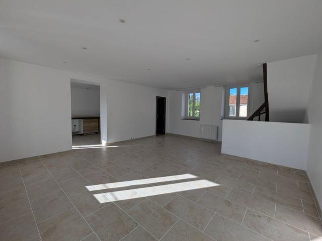 Appartement à louer 3 pièces • Beton Bazoches