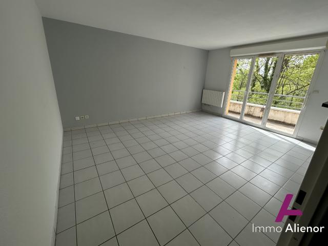 Appartement à louer, 3 pièces Boulazac Isle Manoire 24750