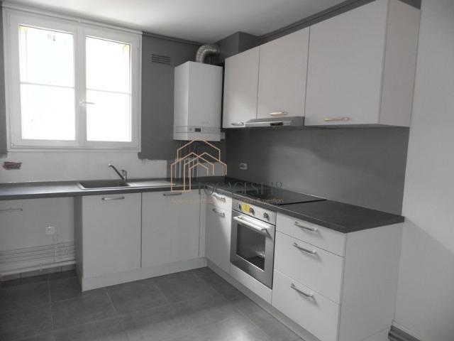 Appartement à louer, 3 pièces BOURGES 18000