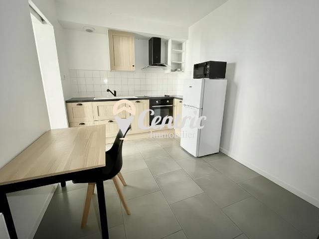 Appartement à louer, 3 pièces Bressuire 79300