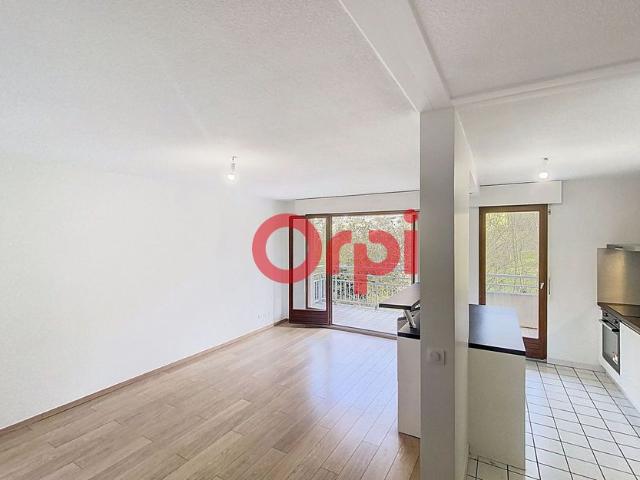 Appartement à louer 3 pièces • Collonges sous Salève