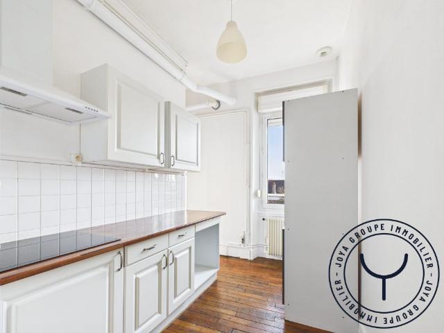 Appartement à louer, 3 pièces La Chapelle Saint Luc 10600