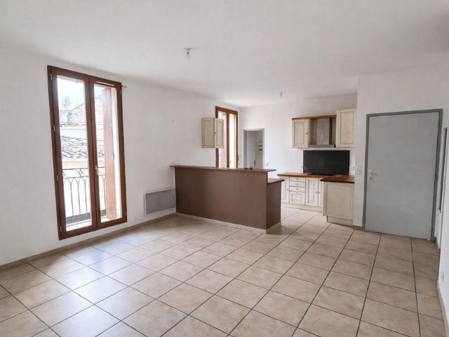 Appartement à louer 3 pièces • Loupian