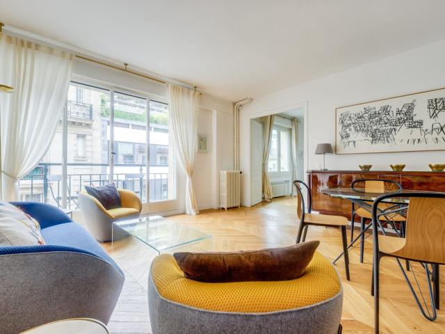 Appartement à louer, 3 pièces Paris 75008