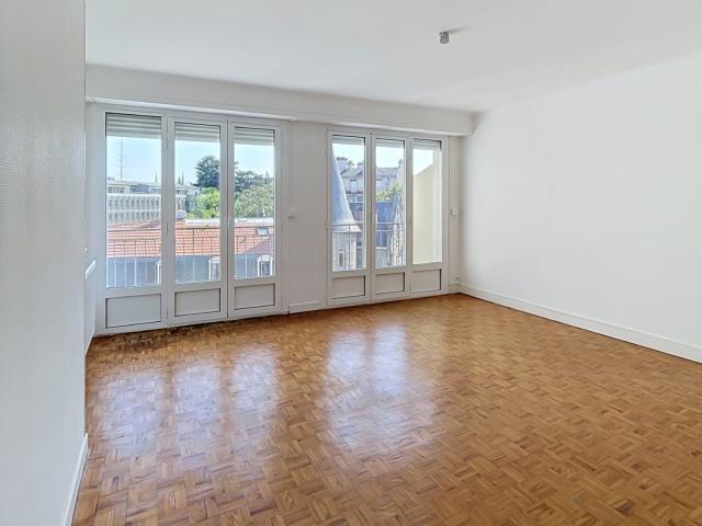 Appartement à louer, 3 pièces PAU 64000