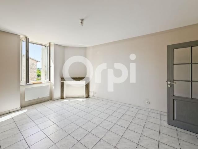 Appartement à louer 3 pièces • Ruoms
