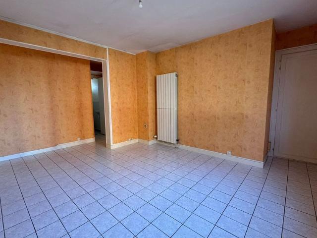 Appartement à louer 3 pièces • Saint Jean de la Ruelle