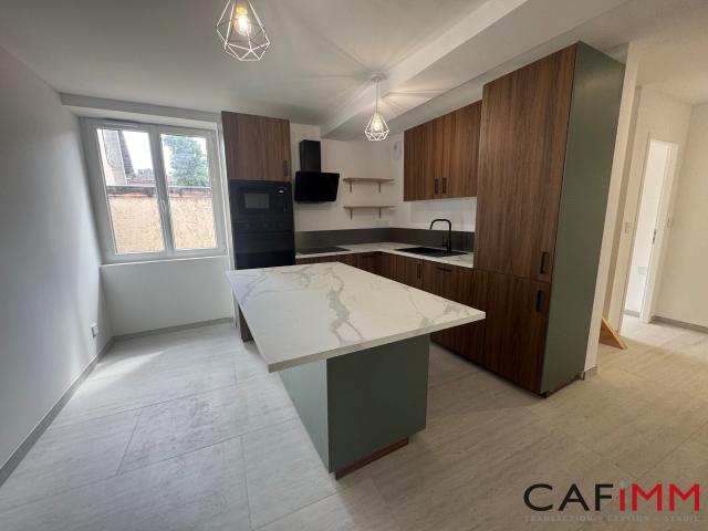 Appartement à louer, 3 pièces Saint Symphorien d'Ozon 69360