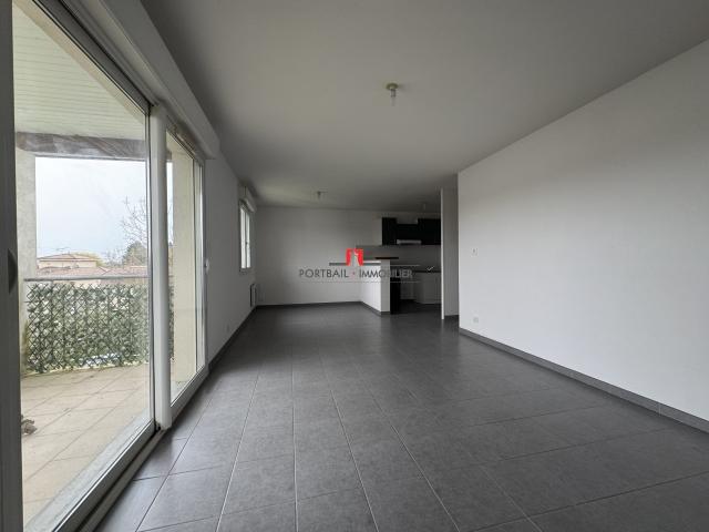 Appartement à louer, 3 pièces Saint Seurin de Cursac 33390
