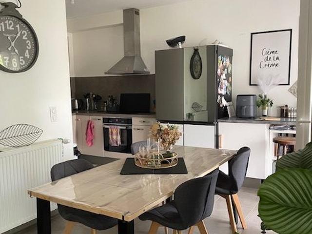 Appartement à louer, 3 pièces SERRES CASTET 64121
