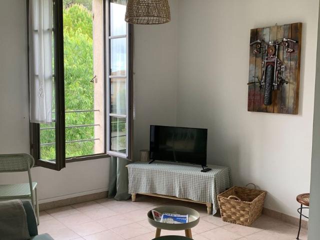 Appartement à louer 3 pièces • Uzès