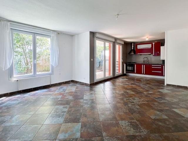 Appartement à louer 3 pièces • Vénissieux