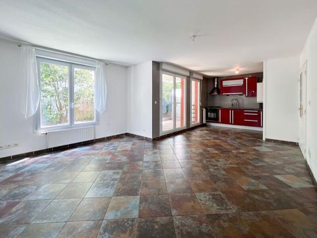 Appartement à louer 3 pièces • Vénissieux