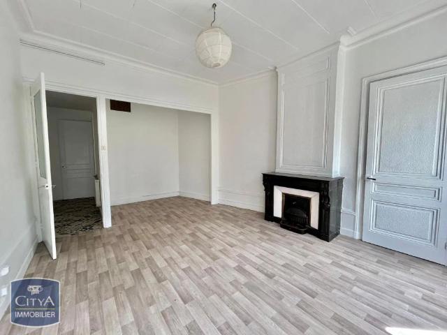 Appartement à louer 3 pièces 101.32m²
