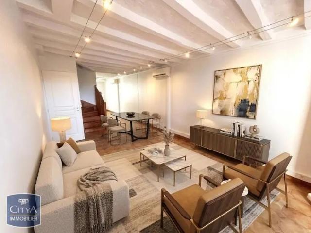 Appartement à louer 3 pièces 113.4m²