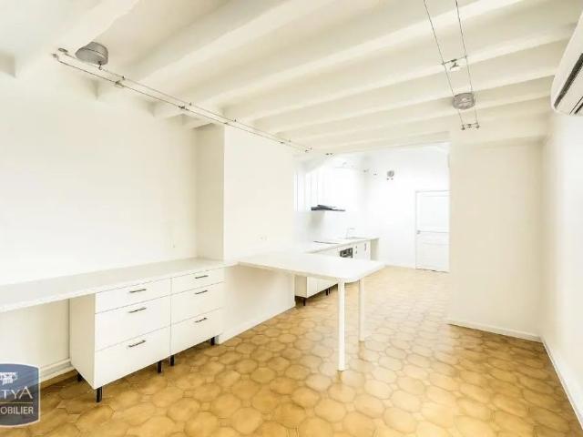 Appartement à louer 3 pièces 113.4m²