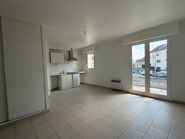 Appartement à louer 3 pièces • 45,99 m2 Sainte Geneviève des Bois