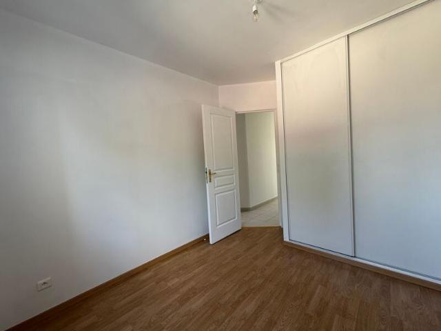 Appartement à louer 3 pièces • 45,99 m2 Sainte Geneviève des Bois