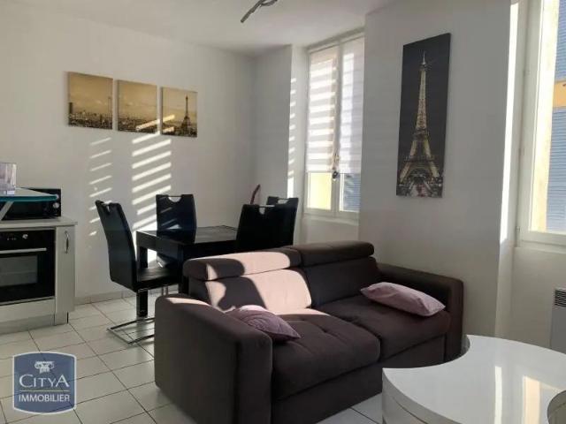Appartement à louer 3 pièces 46m²
