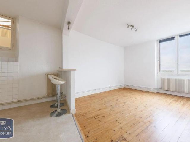 Appartement à louer 3 pièces 48.76m²