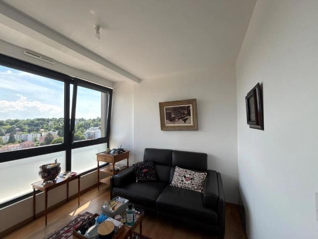 Appartement à louer 3 pièces 56.65m²