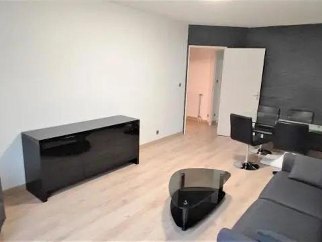 Appartement à louer 3 pièces 59.84m²