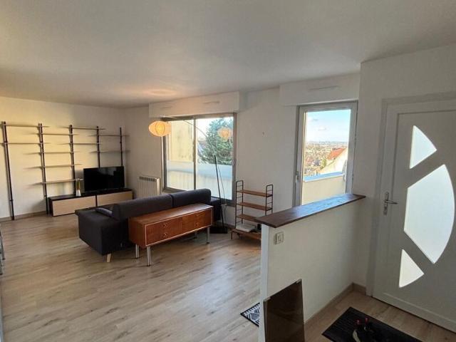 Appartement à louer 3 pièces • 59,85 m2 Saint Thibault des Vignes