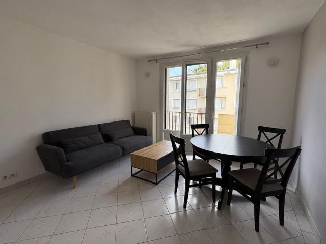 Appartement à louer 3 pièces • 5,35 m2 Joinville le Pont