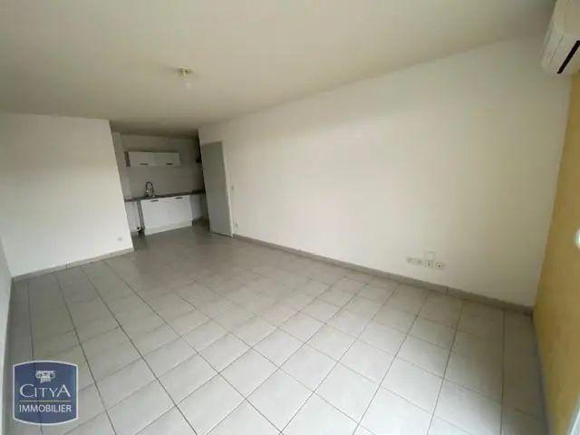 Appartement à louer 3 pièces 64.04m²