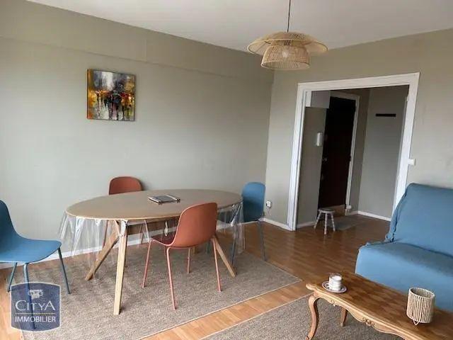 Appartement à louer 3 pièces 65.12m²
