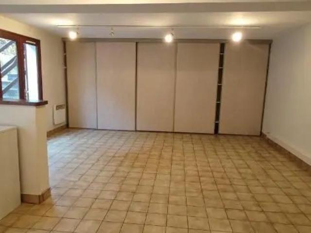 Appartement à louer 3 pièces 65.57m²