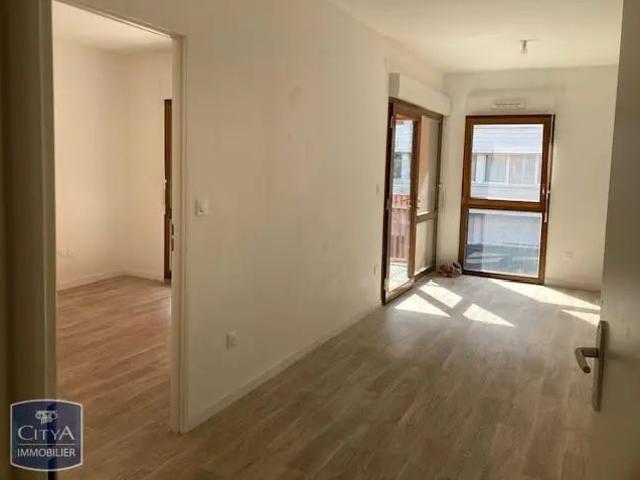 Appartement à louer 3 pièces 65.75m²