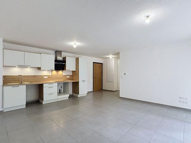 Appartement à louer 3 pièces 65,70 m