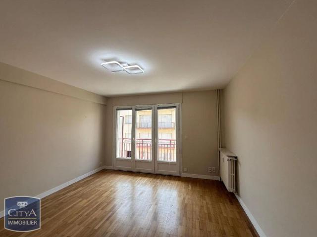 Appartement à louer 3 pièces 65.7m²