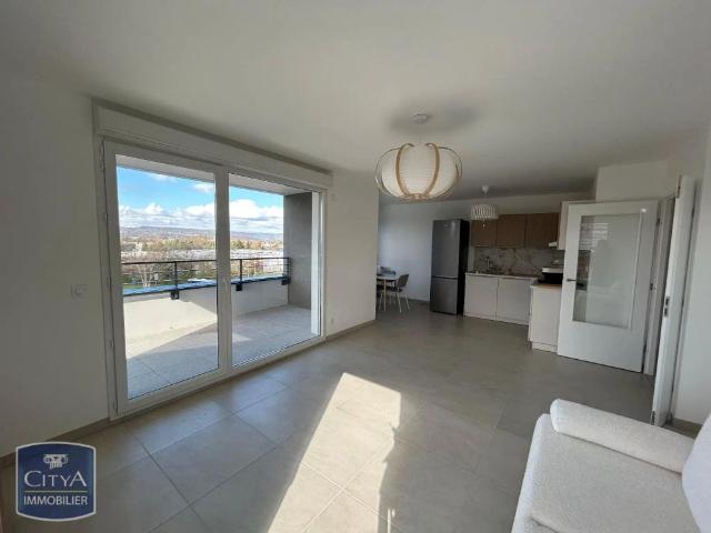 Appartement à louer 3 pièces 65m²