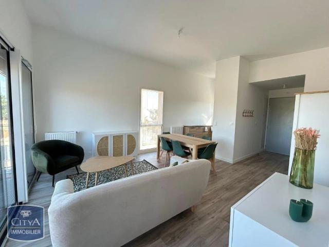 Appartement à louer 3 pièces 65m²