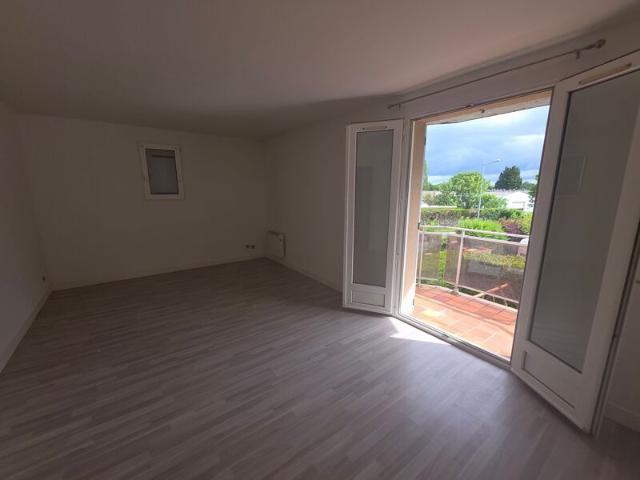 Appartement à louer 3 pièces • 68 m2 Nemours