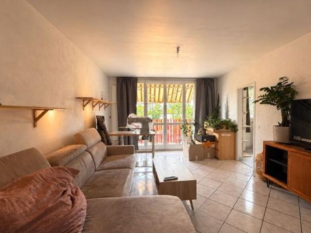 Appartement à louer 3 pièces • 68 m2 Pierre Bénite