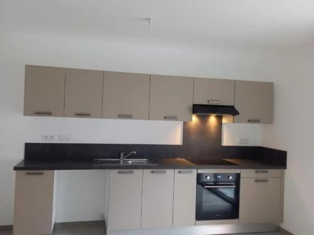 Appartement à louer 3 pièces 68.38m²