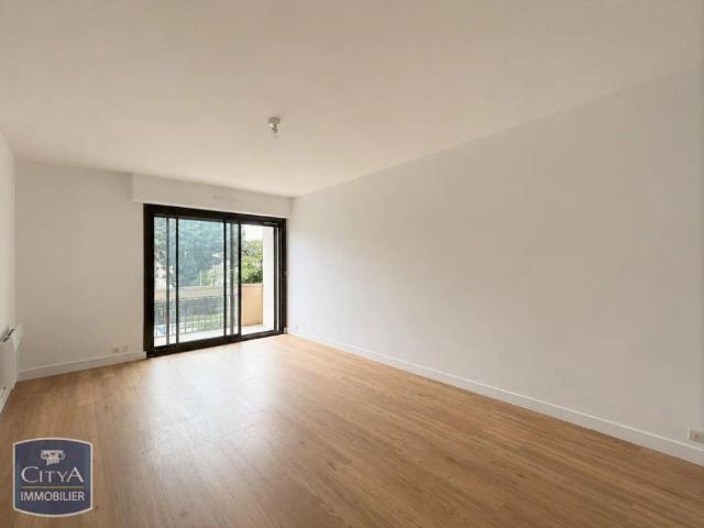 Appartement à louer 3 pièces 68.69m²