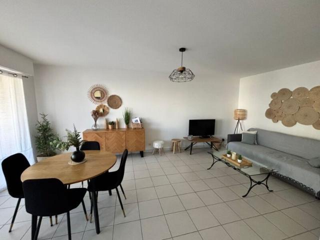 Appartement à louer 3 pièces • 69,48 m2 Fréjus