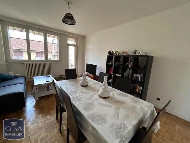 Appartement à louer 3 pièces 69.79m²