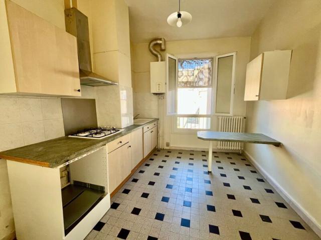 Appartement à louer 3 pièces • 61 m2 Mèze